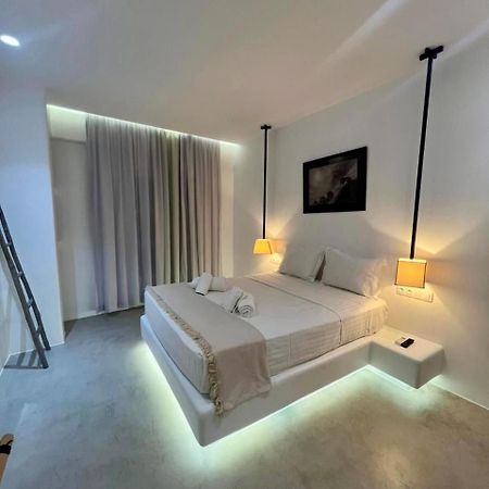 Luxury Apartment Center Of Mykonos Town - Sleeps 4 Exterior photo